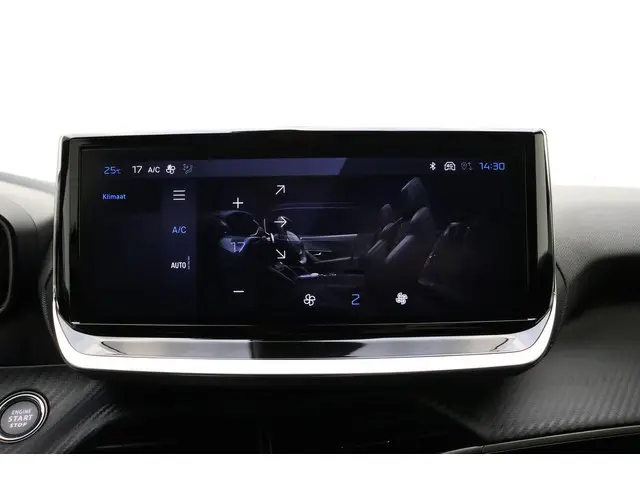 Peugeot 2008 1.2 Hybrid 136 Allure 2024 Hybride Benzine 25