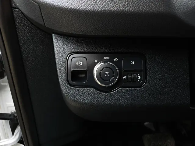 Mercedes-Benz Sprinter 317 1.9 CDI L2 H2 RWD 2022 Diesel 19