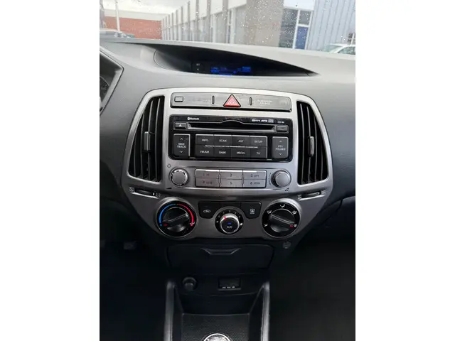 Hyundai i20 1.2i i-Motion |LED |BLUETOOTH 2013 Benzine 9