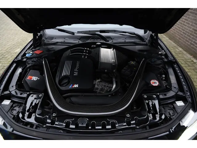 BMW M4 4-serie Coupé Competition 2017 Benzine 69