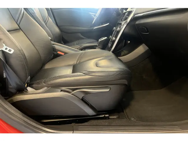 Volvo V40 T2 Polar+ Automaat 2019 Benzine 11