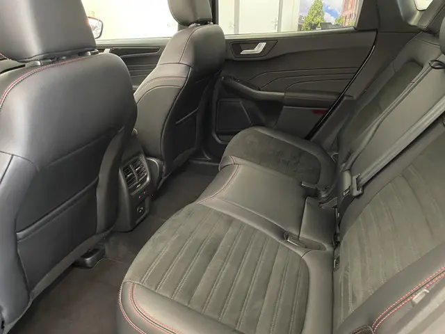 Ford Kuga 2.5 PHEV ST-Line X 2021 Hybride Benzine 30
