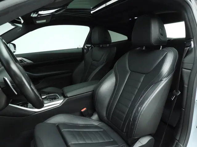 BMW 4 Serie Coupe 420i 2022 Benzine 7