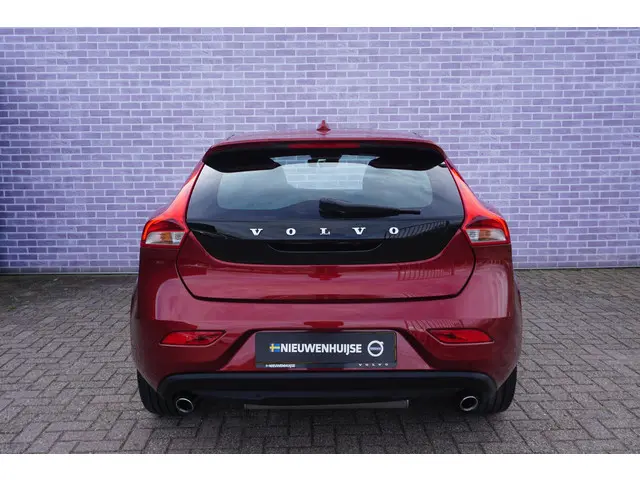 Volvo V40 1.5 T3 Inscription 2016 Benzine 14