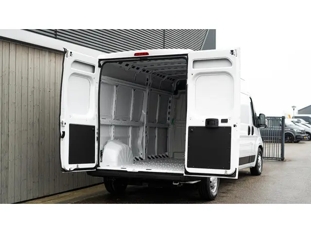 Citroën ë-Jumper 435 L3H2 Club 75 kWh 2023 Elektrisch