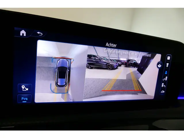 Mercedes-Benz A-Klasse 200 AMG Line 2023 Benzine 11