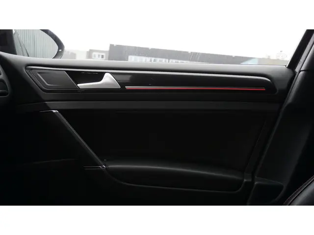 Volkswagen Golf 2.0 TSI 230pk GTI 2014 Benzine 25