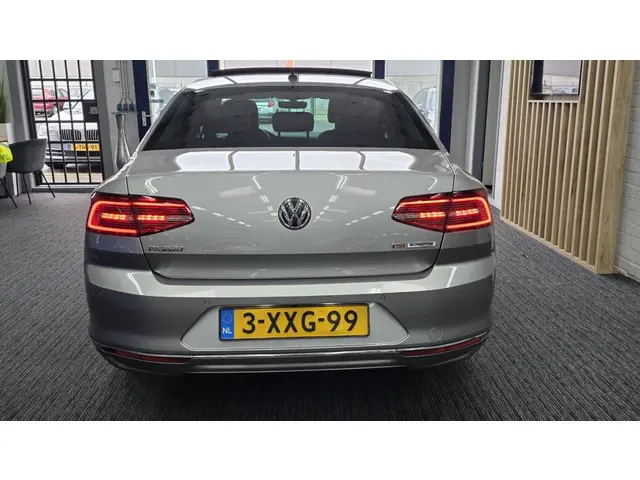 Volkswagen Passat 1.4 TSI ACT Highline 2014 Benzine 4