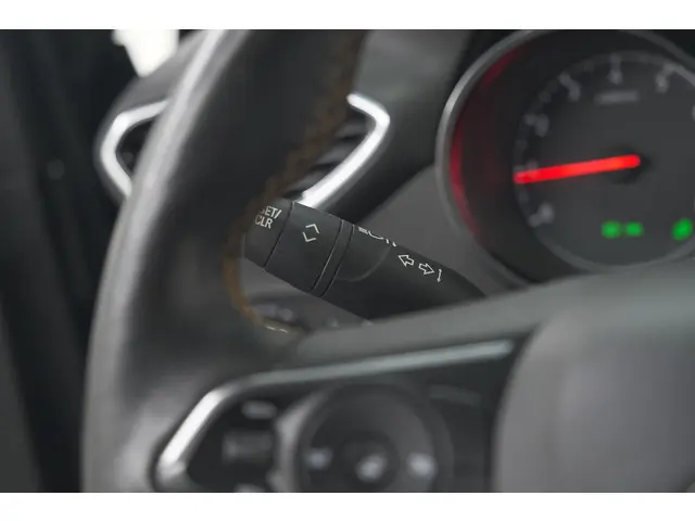 Opel Crossland X 110 Turbo Online Edition 2019 Benzine 33