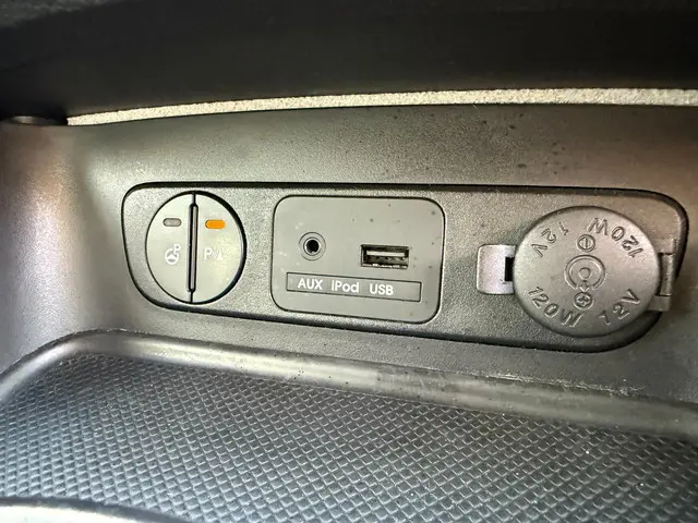 Kia Sportage 2.0 Super Pack 2013 Benzine 17