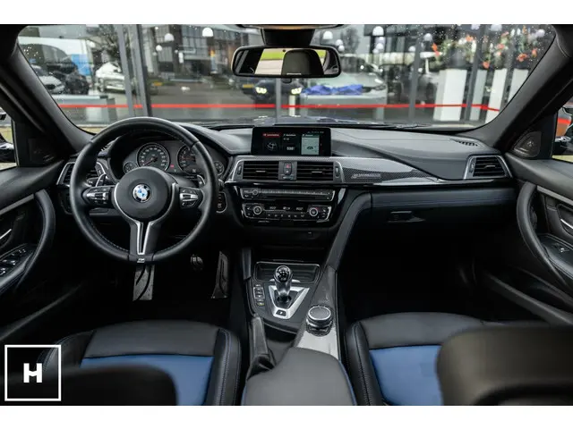 BMW M3 3-serie 30 Jahre Edition 2017 Benzine 54