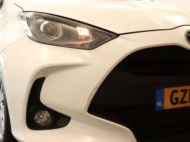 Toyota Yaris 1.5 Hybrid Active Plus 2021 Hybride Benzine 11