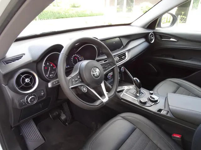 Alfa Romeo Stelvio 2.0 T AWD Super 2020 Benzine 11