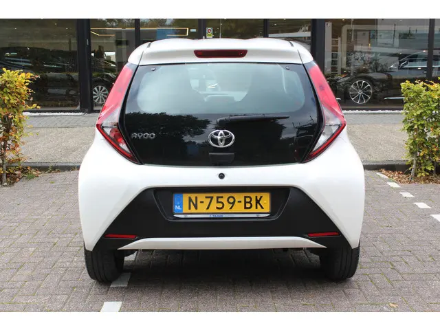 Toyota Aygo 1.0 VVT-i x-fun 2021 Benzine 9