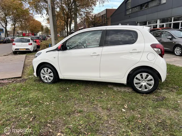 Peugeot 108 1.0 e-VTi Active 2015 Benzine 8