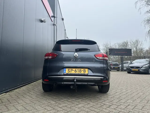 Renault Clio 0.9 TCe Limited | Trekhaak | Navi 2018 Benzine 6