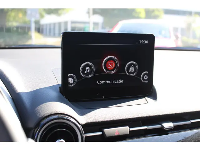 Mazda 2 1.5 e-SkyActiv-G 90 Centre-Line 2023 Benzine 19