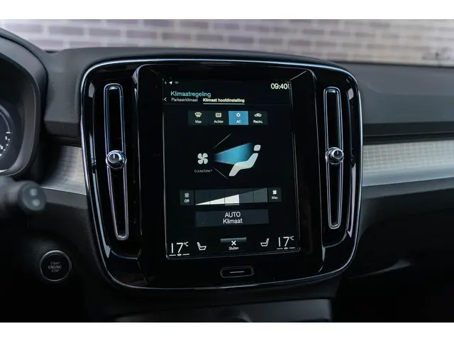 Volvo XC40 Plug-in Hybrid T5 Core 2023 Hybride Benzine 35