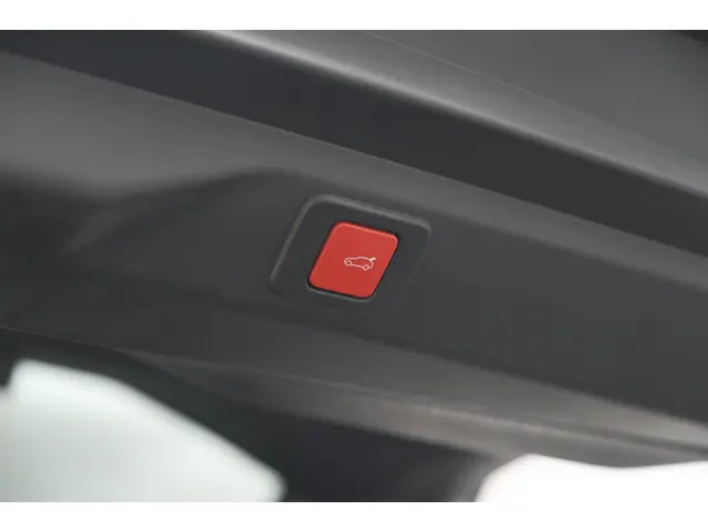 Peugeot 3008 1.2 Hybrid 136 GT 2025 Hybride Benzine 77