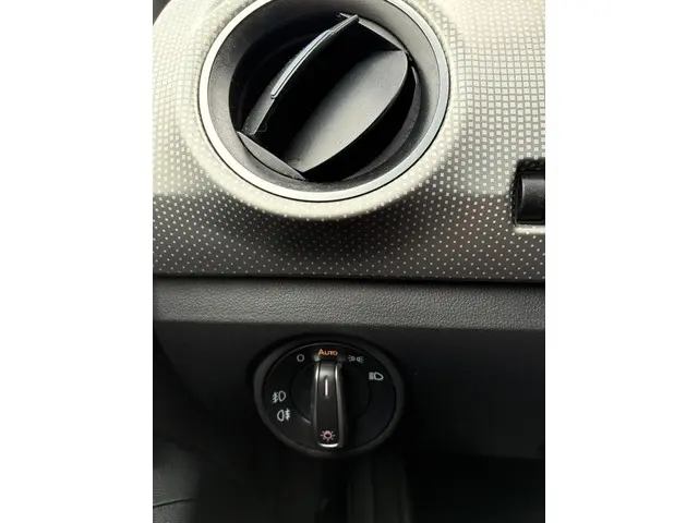 Volkswagen up! 1.0 BMT high up! 2016 Benzine 26