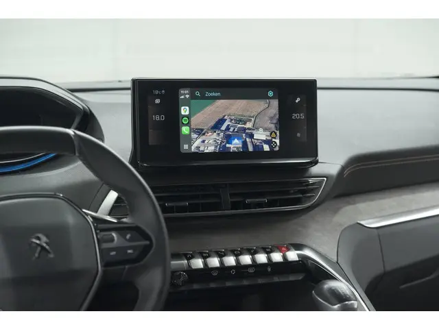 Peugeot 5008 PureTech 130 GT 2024 Benzine 58