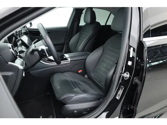 Mercedes-Benz C-Klasse 200 AMG Line 2022 Hybride Benzine 3