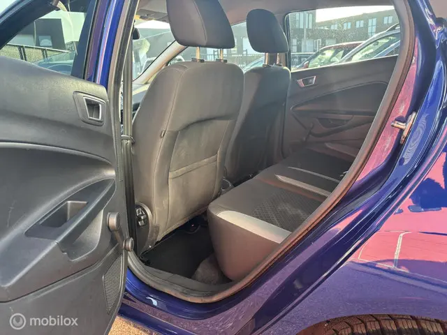 Ford Fiesta 1.0 EcoBoost Titanium 2015 Benzine 14