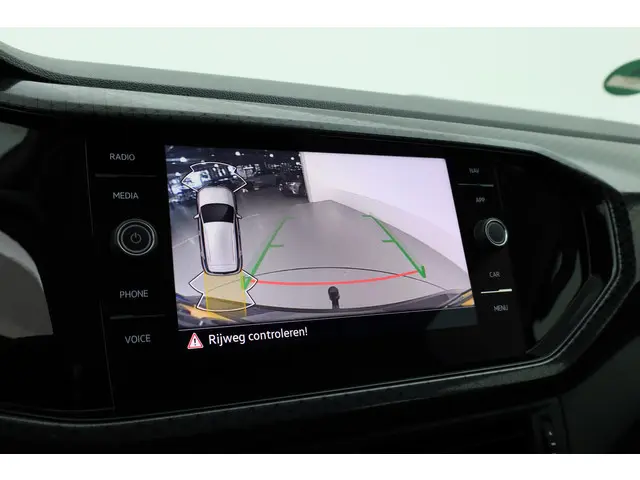 Volkswagen T-Cross 1.0 TSI Style DSG 2021 Benzine 18