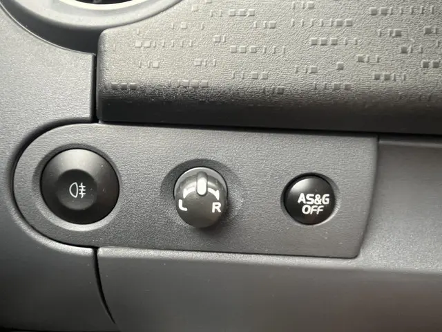Mitsubishi Colt 1.1 Edition One 2012 Benzine 19