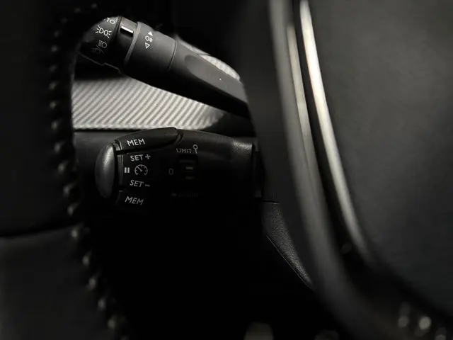 Peugeot 208 1.2 PureTech Sport 2020 Benzine 12