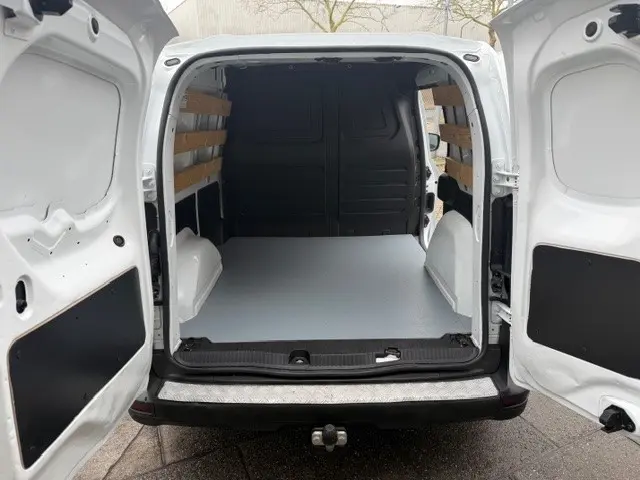 Renault Kangoo 1.5 Blue dCi 75 Comfort L1 2023 Diesel 9