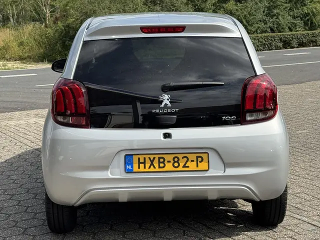 Peugeot 108 1.0 e-VTi Allure 2019 Benzine 6