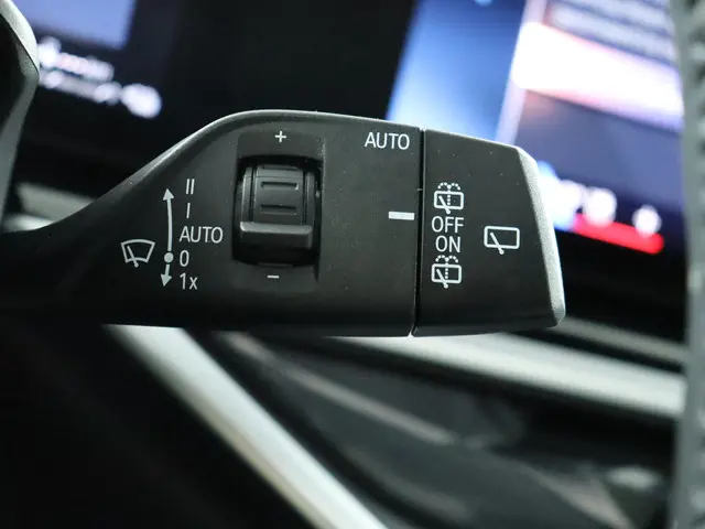 BMW X5 xDrive50e 2025 Hybride Benzine 27