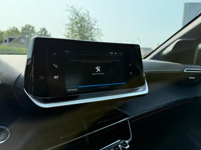 Peugeot 208 1.2 PureTech GT/ RIJKLAARPRIJS! 2023 Benzine 18