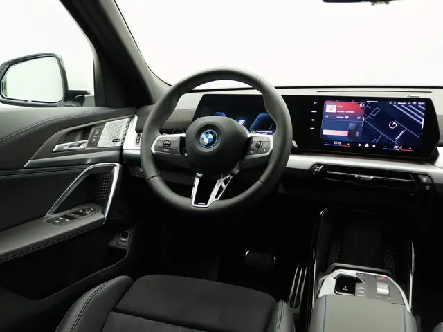 BMW iX2 eDrive20 2024 Elektrisch 19