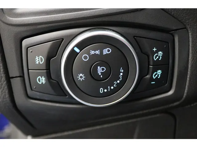 Ford Focus 1.0 EcoBoost Titanium Business 2018 Benzine 29
