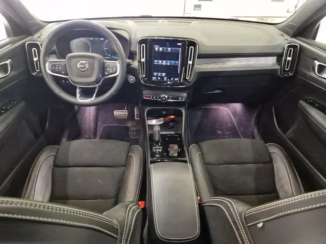 Volvo XC40 1.5 T4 Recharge R-Design 2022 Hybride Benzine 4