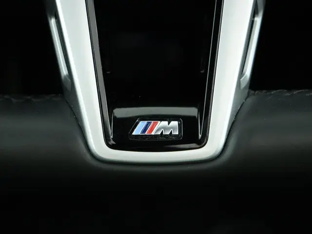 BMW 3 Serie Touring 318i 2025 Benzine 49