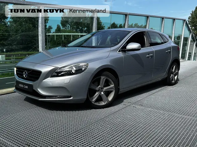 Volvo V40 1.6 T3 Summum 2012 Benzine