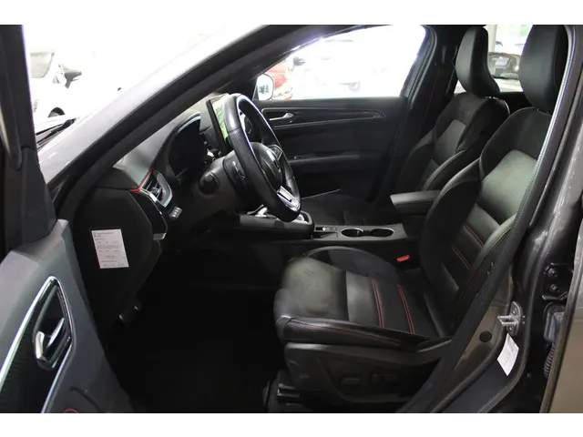 Renault Arkana 1.3 TCe 140 R.S. Line 2022 Benzine 24
