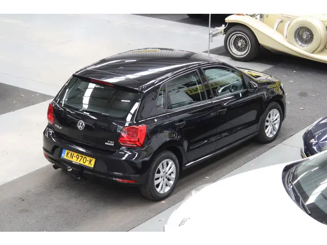 Volkswagen Polo 1.2 TSI Edition R 2015 Benzine 22