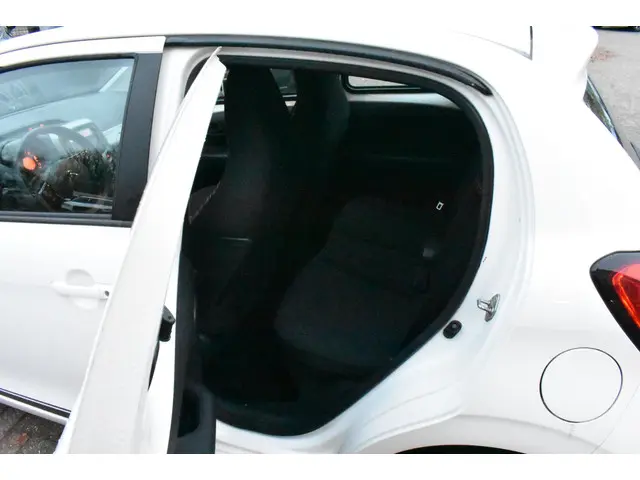 Citroën C1 1.0 e-VTi Selection 2016 Benzine 10