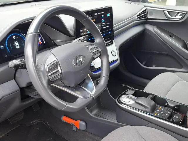 Hyundai IONIQ Comfort EV 38 kWh 2020 Elektrisch 18