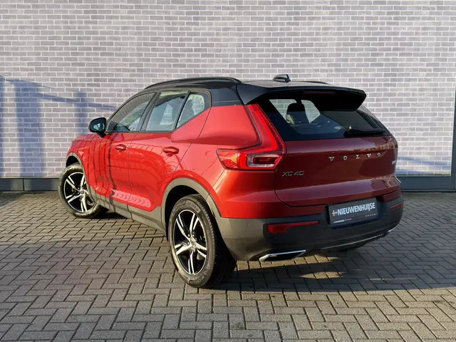 Volvo XC40 T4 R-Design Aut 2019 Benzine 3