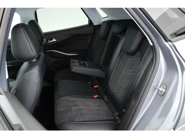 Opel Grandland 1.2 Turbo Ultimate 2024 Benzine 27