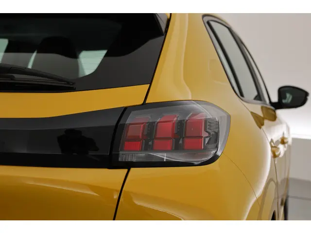 Peugeot 208 1.2 PureTech Allure Pack 2022 Benzine 30