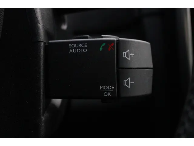 Renault Clio 0.9 TCe Eco2 Limited 2016 Benzine 26