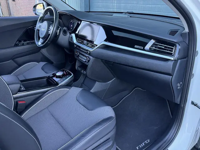 Kia e-Niro DYNAMICPLUSLINE 64 KWH 2021 Elektrisch 9