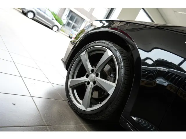 Audi A4 Avant 40 TFSI S line 2019 Benzine 34