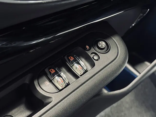 MINI Clubman Mini 1.5 Cooper Richmond Park 2021 Benzine 11